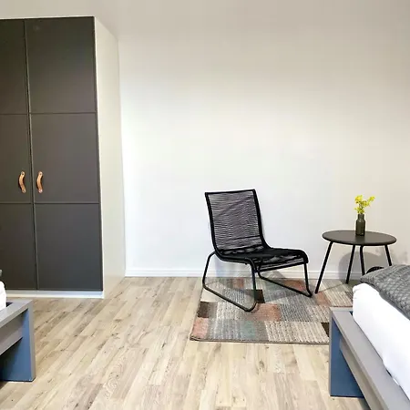 2 Zentrum - Gute Verkehrsanbindung - Ideal Fuer Urlaub Und Business Mit Eigenem Parkplatz Апартаменты