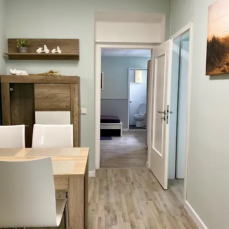 Апартаменты 2 Zentrum - Gute Verkehrsanbindung - Ideal Fuer Urlaub Und Business Mit Eigenem Parkplatz